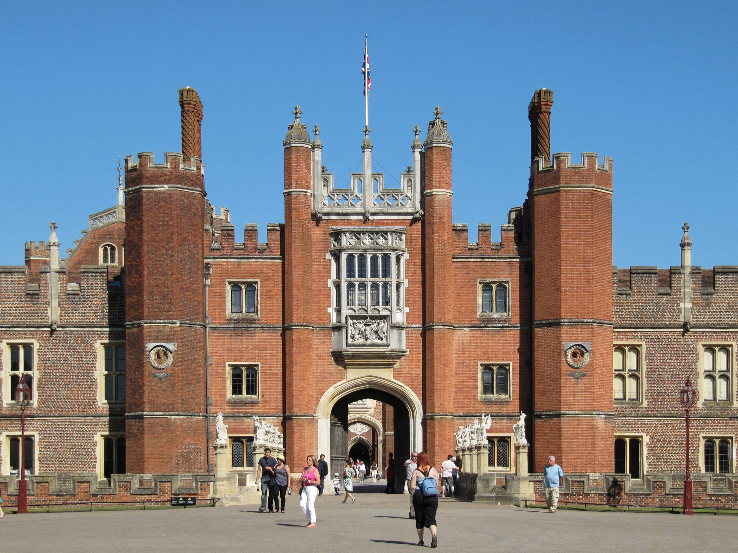 Hampton Court Palace Entry